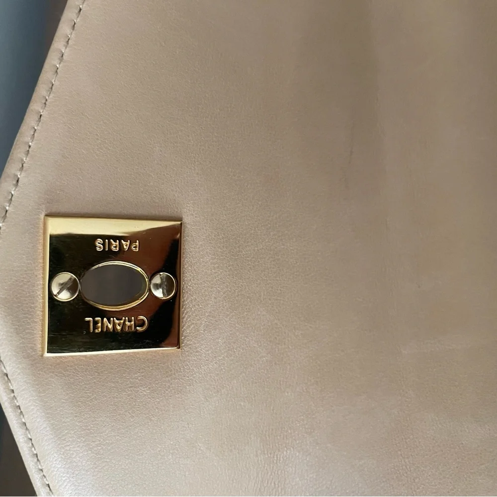 Vintage Chanel Mini Kelly Flap Bag Beige Lambskin Leather Top Handle - Picture 11 of 11